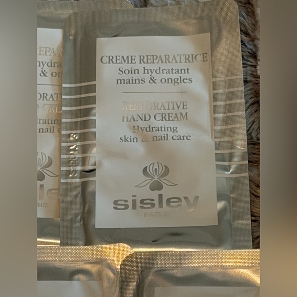 Sisley Paris Crème Réparatrice Restorative Hand Cream,NWOT - Picture 2 of 3